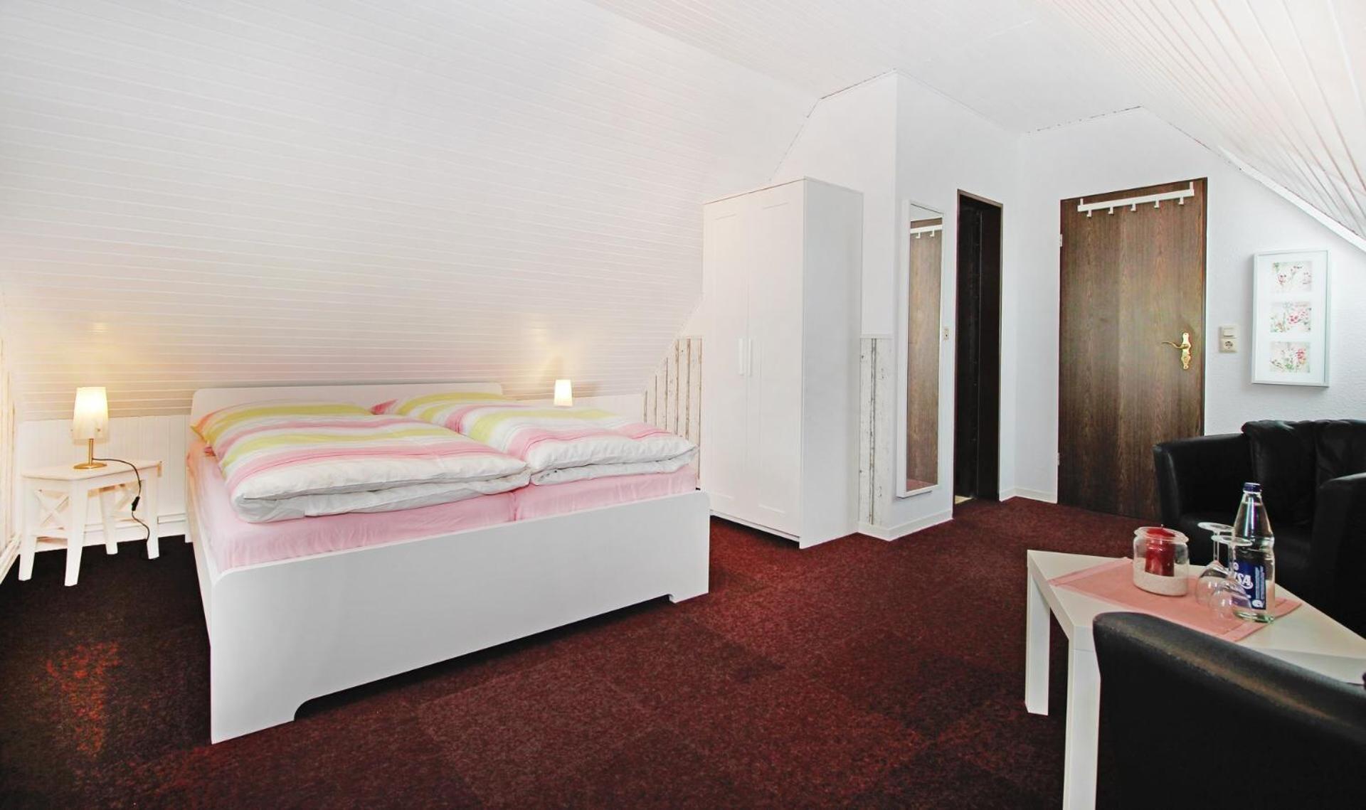Huus Stoertebeker Bed & Breakfast Dornumersiel Rom bilde